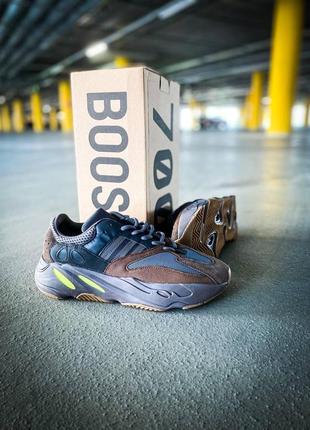 Мужские и женские кроссовки   adidas yeezy boost 700 v1  адидас изи буст5 фото