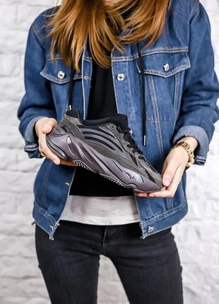 Женские кроссовки  adidas yeezy boost 700 v2 vanta black10 фото