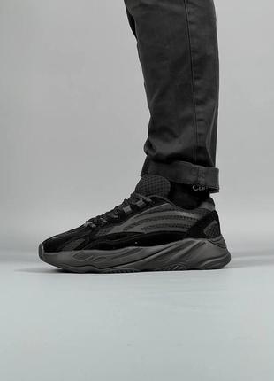 Мужские кроссовки  adidas yeezy boost 700 v2 all black2 фото