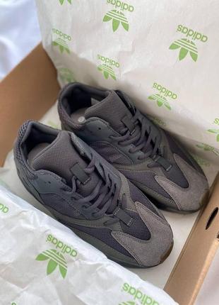 Мужские кроссовки  adidas yeezy boost 700 v1 wave runner «black raw rubber» 2