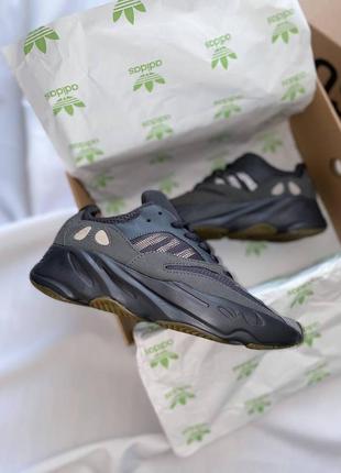 Мужские кроссовки  adidas yeezy boost 700 v1 wave runner «black raw rubber» 24 фото