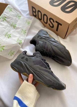 Мужские кроссовки  adidas yeezy boost 700 v1 wave runner «black raw rubber» 27 фото