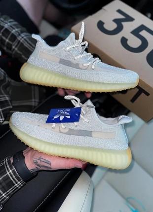 Мужские кроссовки  adidas yeezy boost 350 v2 white green reflective