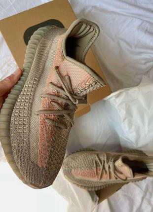 Мужские и женские кроссовки  adidas yeezy boost 350 v2 eliada