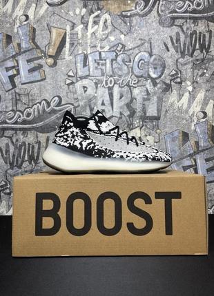 Кросівки жіночі  adidas yeezy boost 380 white black