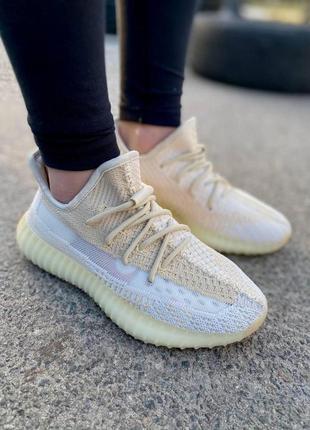 Женские кроссовки  adidas yeezy boost 350 v2