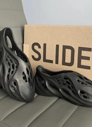 Женские кроссовки  adidas yeezy foam runner black 371 фото