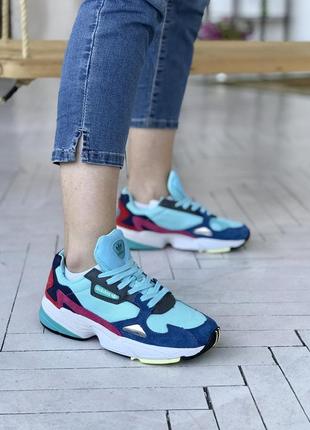 Жіночі кросівки  adidas falcon