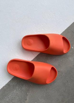 Мужские и женские кроссовки  adidas yeezy slide orange 29 фото