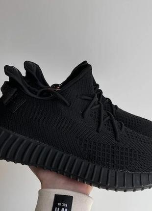 Кросівки чоловічі   adidas yeezy boost 350 black