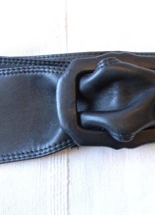 Широкий кожаный ремень с пряжкой naf-naf2 фото