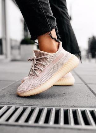 Женские кроссовки  adidas yeezy boost 350 v2 synth reflective 2