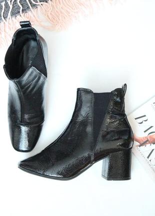 Черные лакированные ботинки челси на каблуке 38 размер new look4 фото