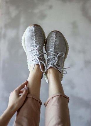 Мужские и женские кроссовки  adidas yeezy boost 350 v2 sesame