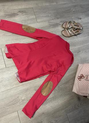 Розовый стильный пиджак с рукавами6 фото