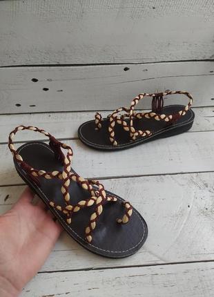 Новые сандали босоножки с переплетами 37,5-38р2 фото