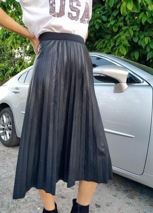 Женская юбка гофре миди, :эко кожа. размер  s - m