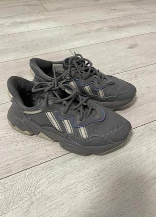 Кроссовки adidas