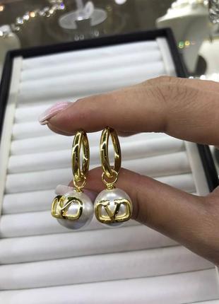 Брендовые серьги