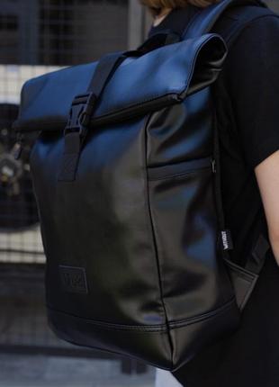 Рюкзак черный кожаный роллтоп black8 фото