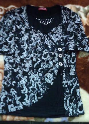 Жіночій костюм