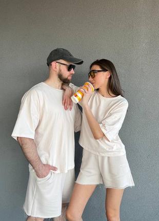 Спортивный хлопковый костюм для двоих семейный оливковый бежевый серый мужской женский шорты бермуды футболка парный для пары