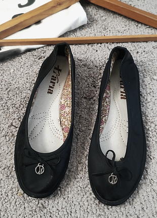 Легкі балетки