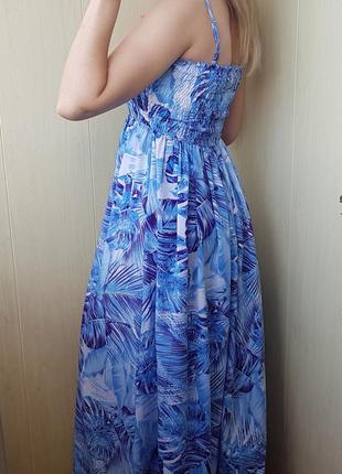 Длинный сарафан с тропическим принтом