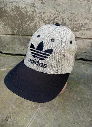 Котонова кепка adidas