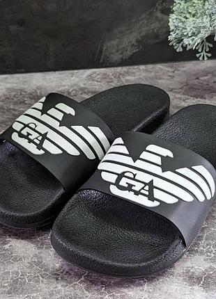 Шльопанці в стилі giorgio armani