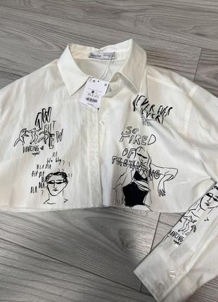 Рубашка укороченная с принтами принт тату оверсайз