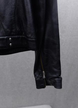 Женская шкообразная куртка от всепозвоночно отодного бренда"versace"7 фото