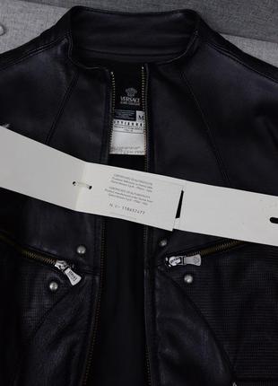 Женская шкообразная куртка от всепозвоночно отодного бренда"versace"9 фото