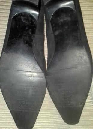 Замшевые с лазерным напылением туфли peter kaiser 40 размер (26,5см)6 фото