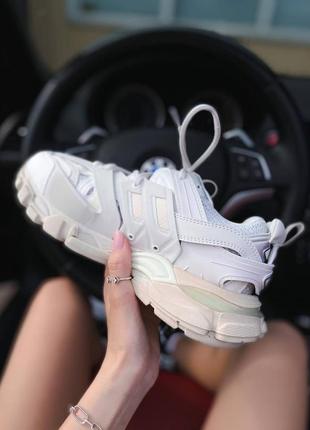 Демисезонное беллие кроссовки balenciaga track white белые женские кроссовки balenciaga track8 фото