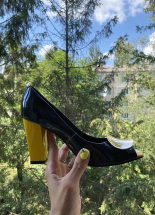 Туфлі з відкритим носком2 фото