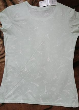 Женская футболка пастельно-салатового цвета.2 фото