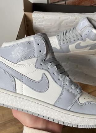Женские кроссовки  nike air jordan 1 blue 3 36