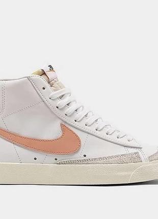 Жіночі кросівки nike  blazer mid ‘77 vintage ‘peach logo’ 36