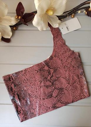 Укорочений топ з одним плечем pu — keeley від femme luxe