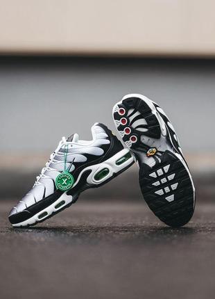 Чоловічі кросівки  nike air max plus tn black white green5 фото