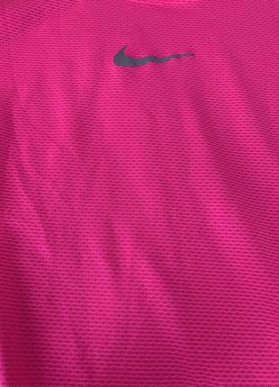 Спортивна футболка nike dry-fit running рожева з рукавами ідеал8 фото