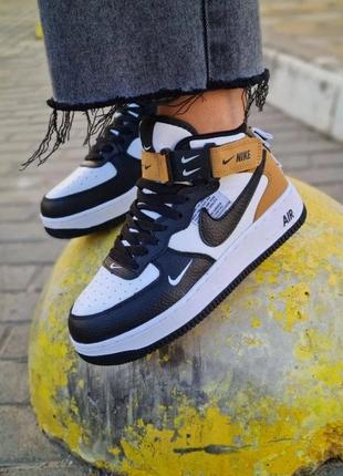 Кроссовки женские nike  air force 1 mid lv8 utility black beige