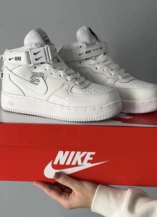 Жіночі кросівки nike air force all white (хутро) 371 фото