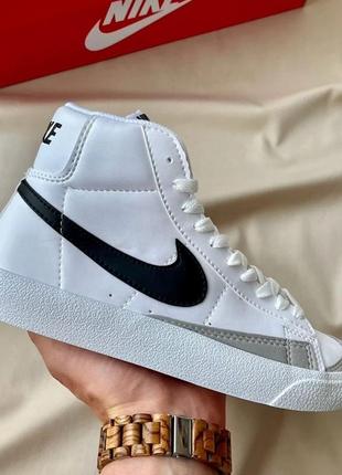 Жіночі кросівки nike  blazer mid ‘77 vintage ‘white’ 2 36