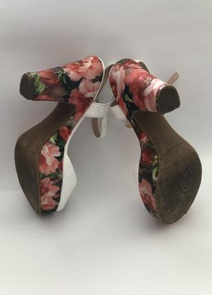 Туфли в цветочный принт7 фото