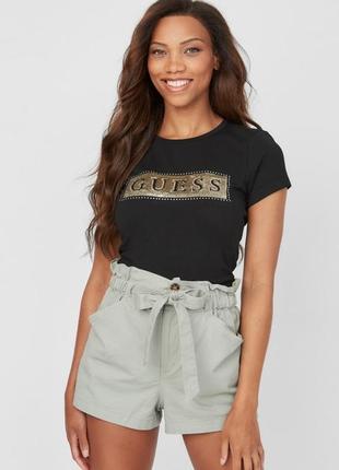 Черная новая стильная футболка guess размер s, m, l.1 фото