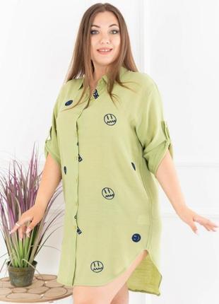 Стильное зеленое платье рубашка туника с рисунком оверсайз большой размер батал пляжное