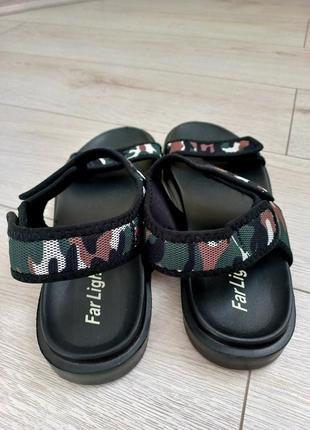 Сандалії2 фото