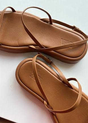 Кожаные сандалии zara коричневая натуральная кожа босоножки 38 минималистичные стильные на платформе4 фото